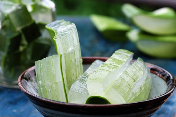 Cách sơ chế nha đam nhanh