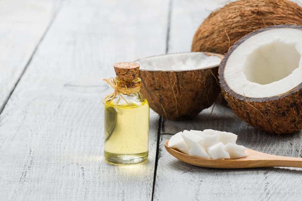 cách trị thâm đầu gối bằng dầu dừa