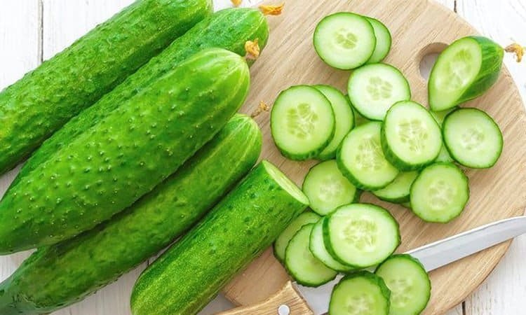 cách trị thâm đầu gối bằng dưa chuột
