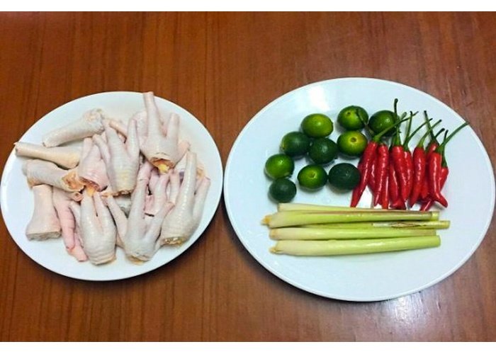 Nguyên Liệu Cách làm chân gà ngâm sả tắc xoài 