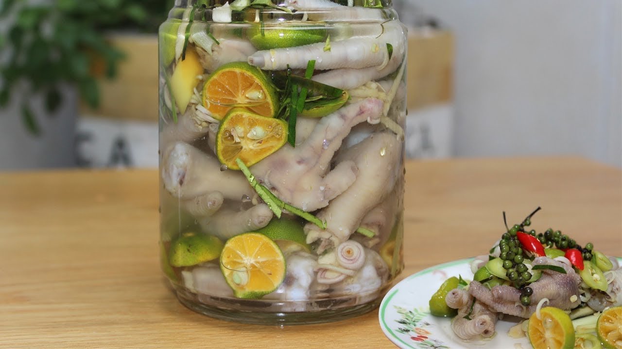 Dùng lọ thủy tinh để đựng