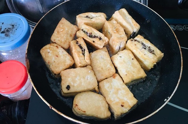Chiên đậu hũ nhồi thịt Chiên đậu hũ nhồi thịt