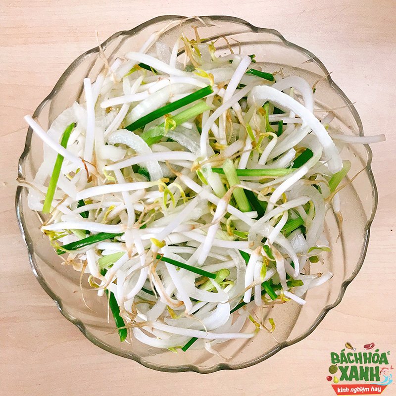 Chia sẻ cách làm bánh xèo tôm nhảy Bình Định của cô nàng 2k