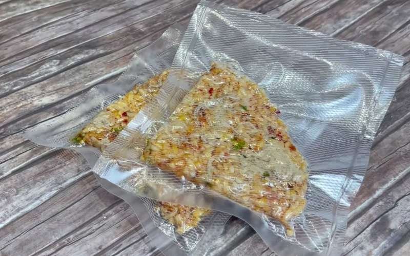 Cơm cháy hút chân không