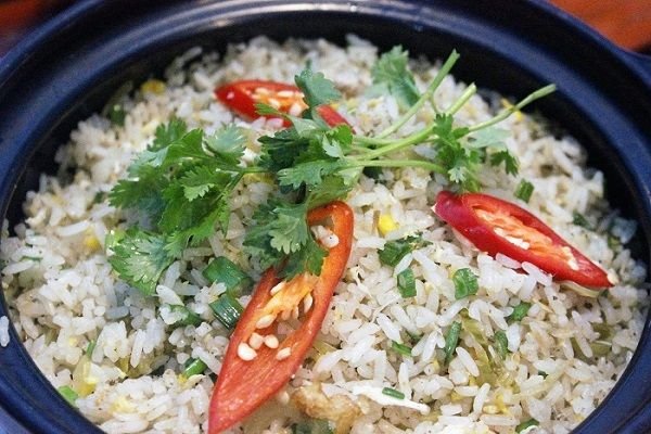 hình ảnh cơm chiên cá mặn