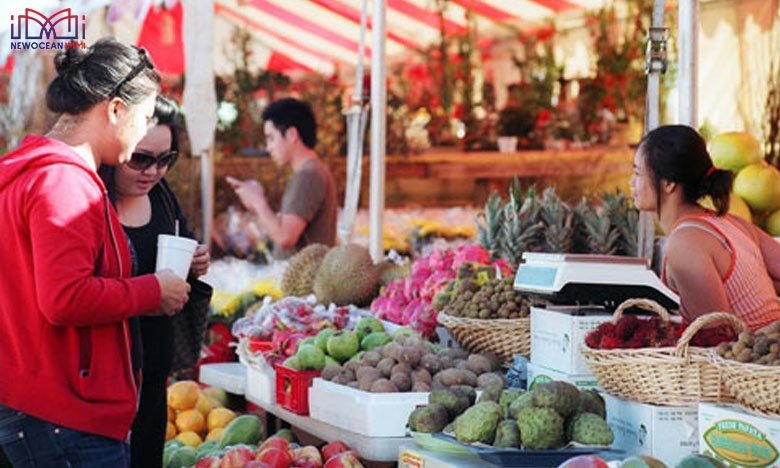 Cuộc sống không dễ dàng nhưng người Việt tại đây luôn yêu thương và giúp đỡ nhau