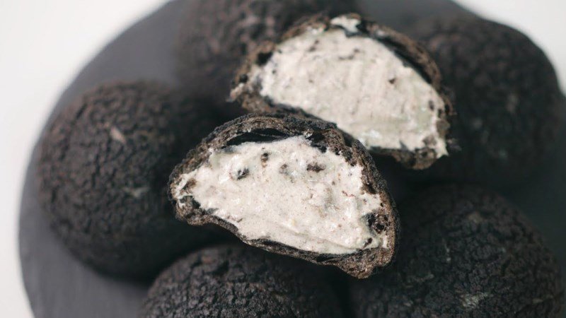 Bánh su kem oreo
