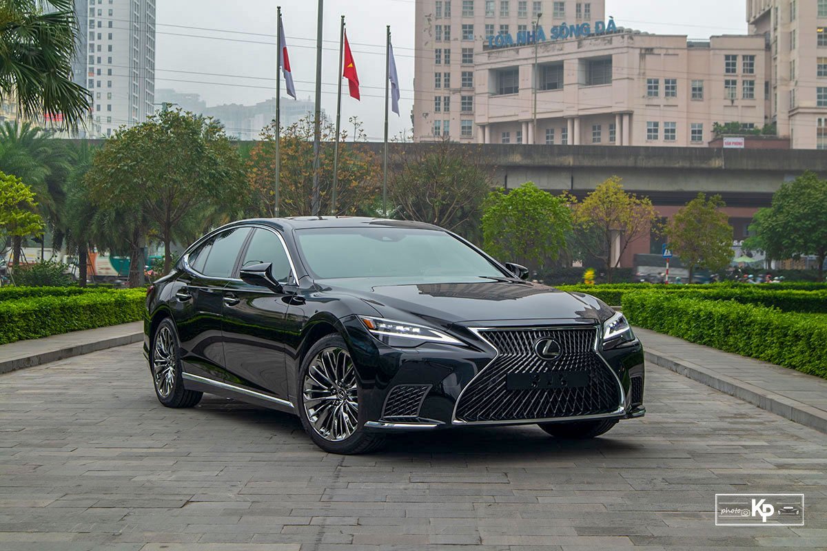 Lexus LS . Lexus LS