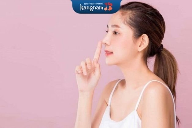Đẩy chóp mũi để làm gọn cánh