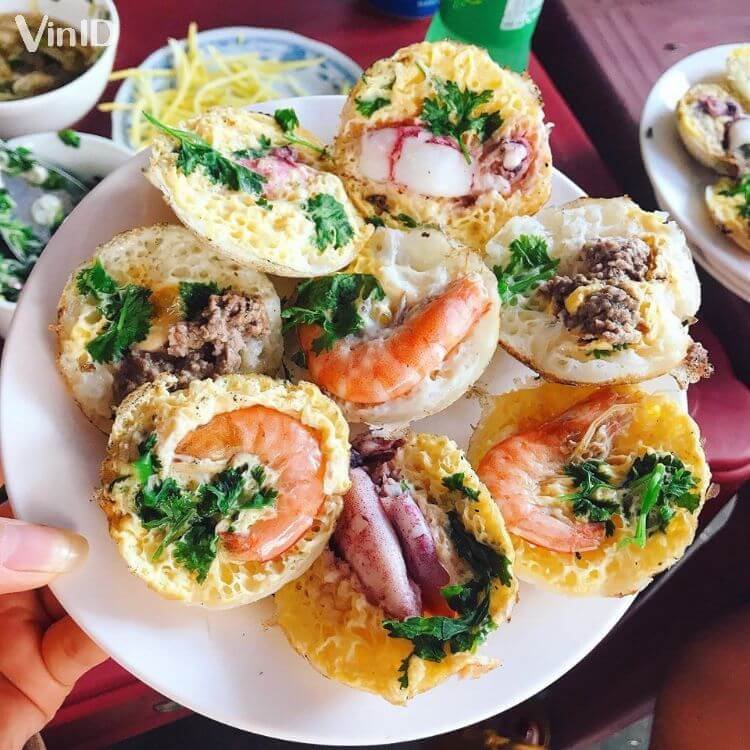 Bánh căn nha trang ngon bổ với các nguyên liệu từ biển Bánh căn nha trang ngon bổ với các nguyên liệu từ biển