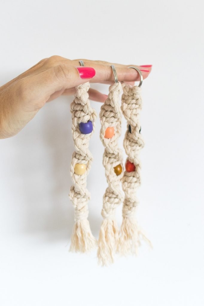 Mẹo làm móc khóa Macrame đơn giản trong 20 phút