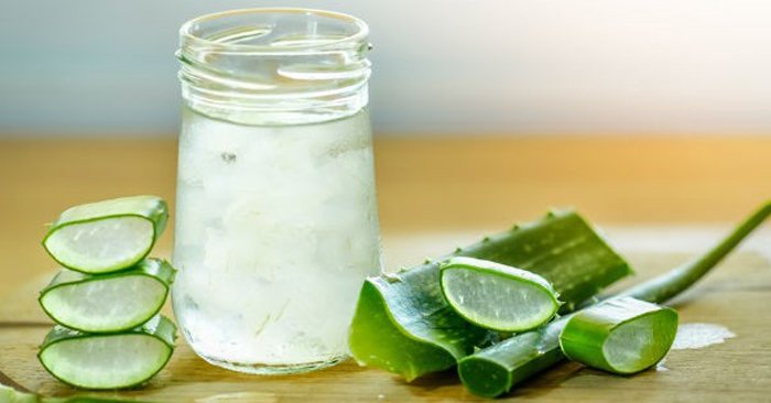 Dùng nha đam để răng trắng sáng tự nhiên 