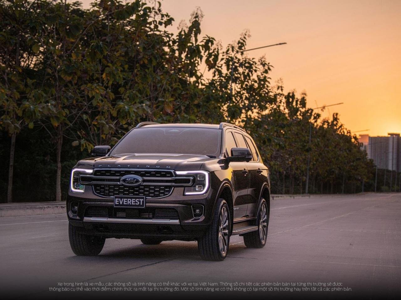 đầu xe Ford Everest 2022.