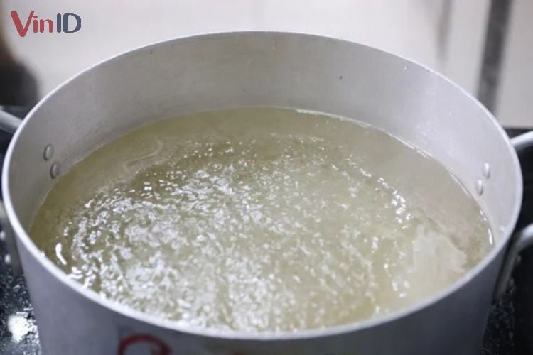 Nấu nước đường