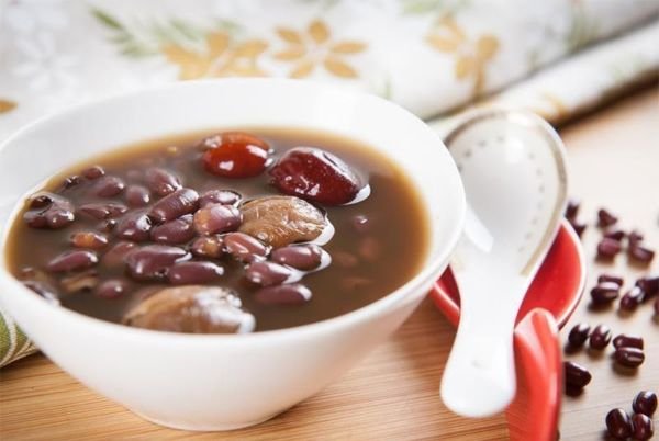 Táo đỏ khô kết hợp cùng đậu đỏ giúp giảm cân nhanh chóng