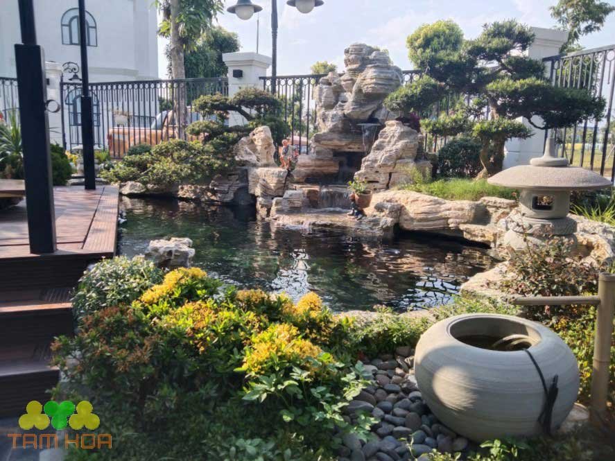 Hòn non bộ thác nước phong cách hiện đại