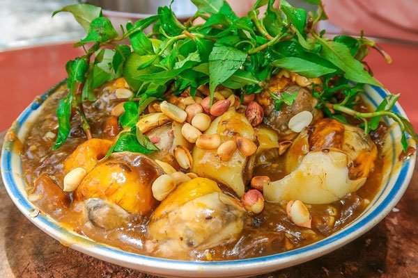 Hột vịt xào me
