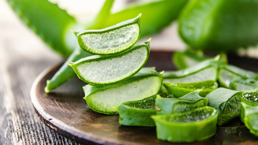 Xóa xăm bằng nha đam ngay tại nhà