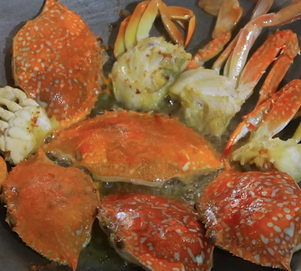 Cách làm ghẹ rang me thơm ngon tại nhà chuẩn như ngoài hàng - 4