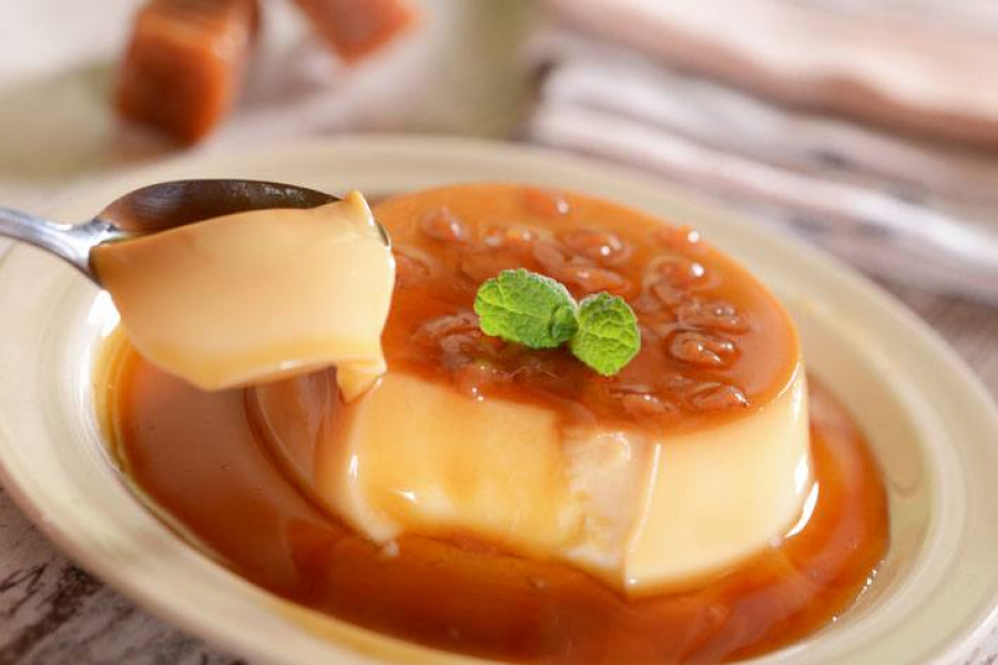 Kết hợp bánh Flan với một số món để tạo hương vị mới lạ hơn