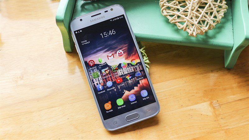 Tự động thay đổi hình nền smartphone