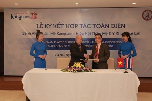 anh chàng thái lan phẫu thuật thẩm mỹ