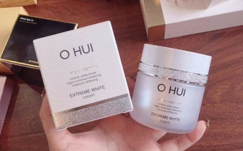 Kem dưỡng trắng da Ohui White Extreme