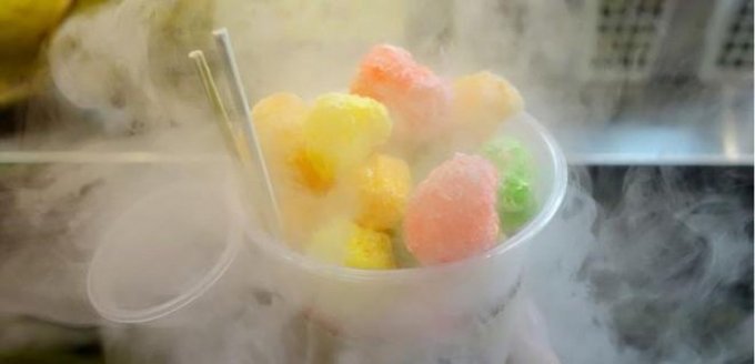 kem khói (làm từ Nito lỏng)