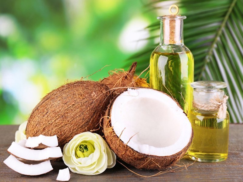 Làm đẹp vùng kín bằng dầu dừa