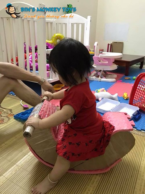 Cách làm đồ chơi từ vỏ hộp sữa bột 18