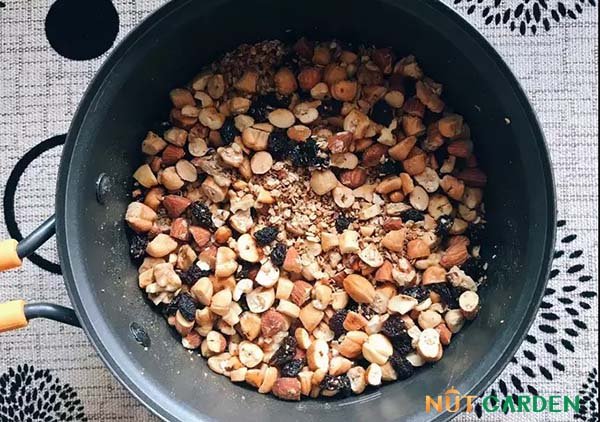 Làm granola bằng chảo