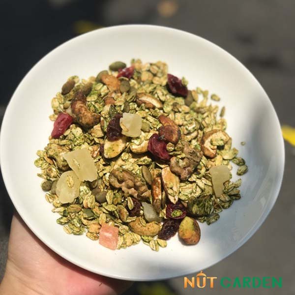 Granola match