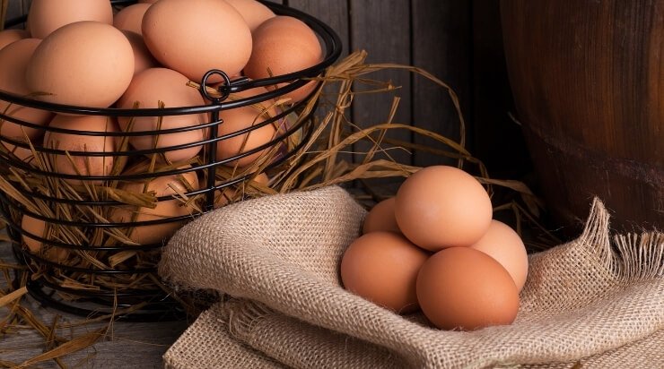 Làm mịn da bằng trứng gà