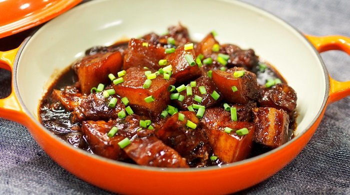 làm nước màu dừa để kho thịt - A TUẤN KHANG