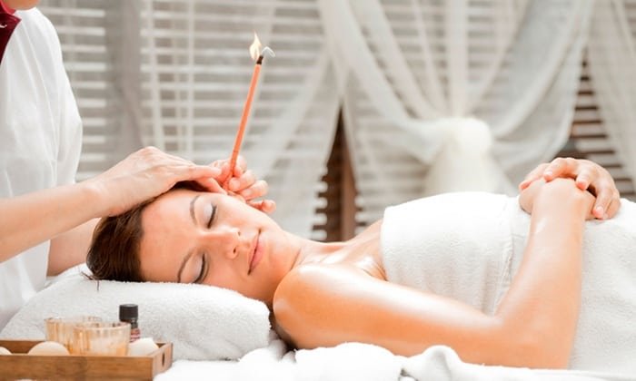 Tránh làm sạch tai bằng nến