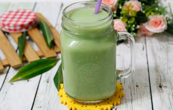 Cách làm sữa đậu xanh lá dứa