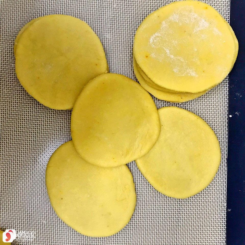 làm vỏ bánh gối