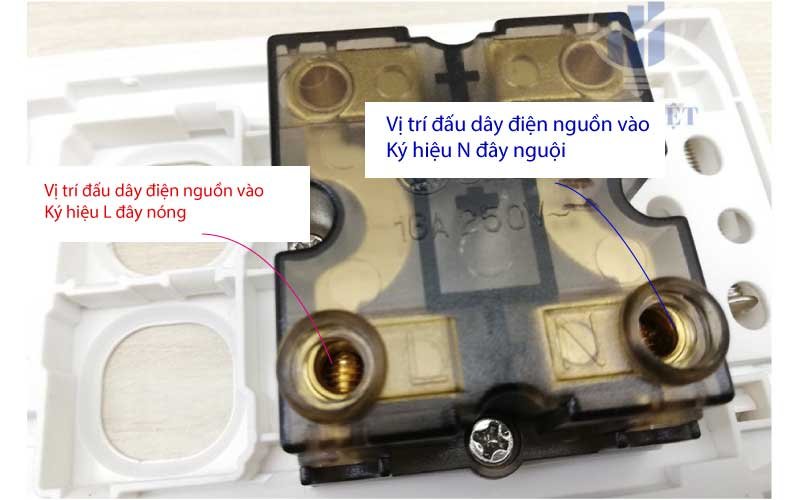 lap-o-cam-vanlock-1-khoi