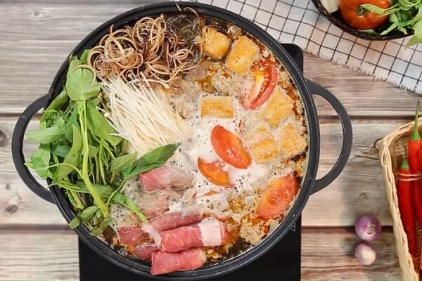 Lẩu riêu cua thơm ngon