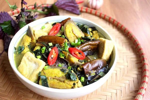 Lươn om chuối đậu 