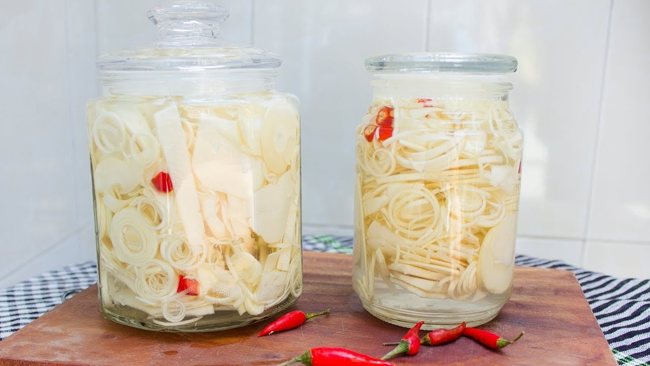 măng ngâm tỏi ớt măng ngâm tỏi ớt