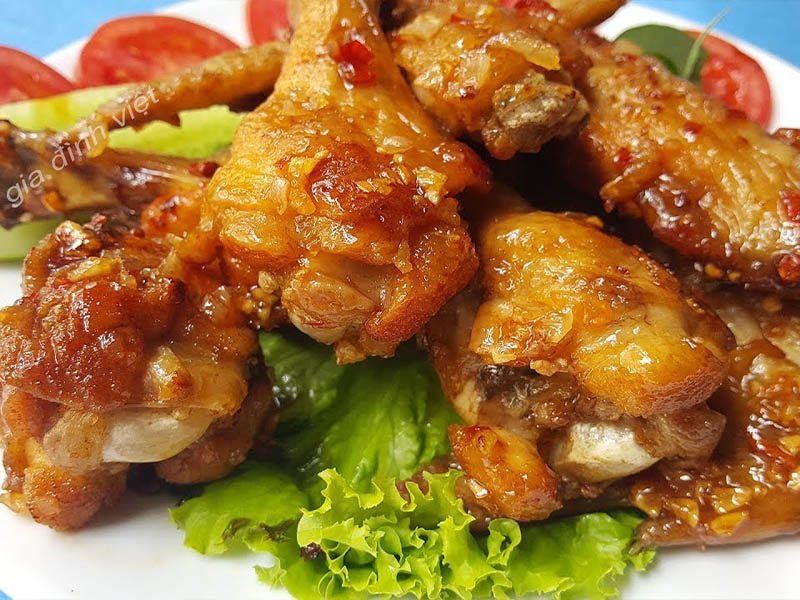 Cách làm cánh gà chiên nước mắm chuẩn vị Việt