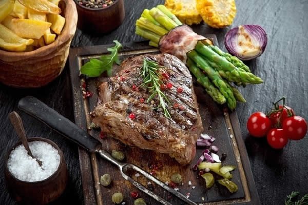 cách làm sốt tiêu đen cho bò bít tết