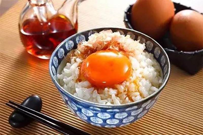 Giới thiệu về món cơm trộn trứng sống Giới thiệu về món cơm trộn trứng sống