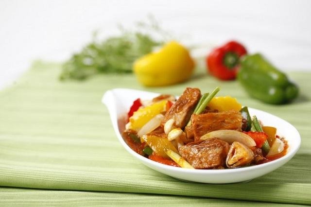 Làm món sườn non chay xào chua ngọt hấp dẫn khó cưỡng