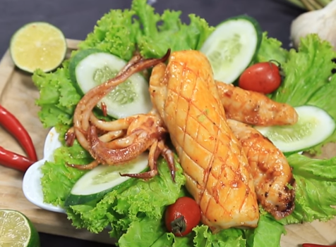 món mực mai nướng sa tế