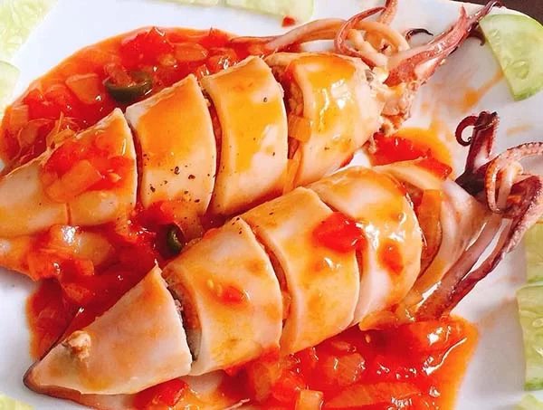 mực nhồi thịt xốt cà chua