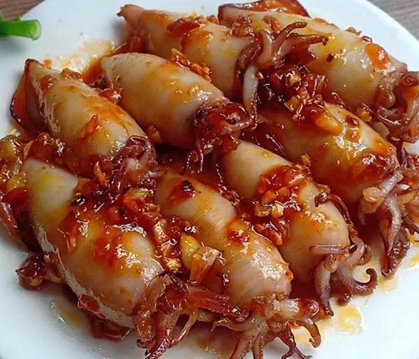 mực nhồi thịt xốt me chua thanh