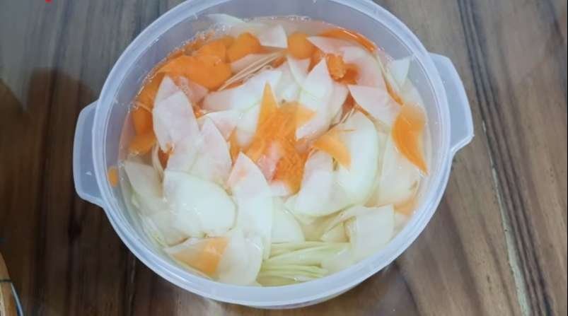 Cắt mỏng đu đủ 