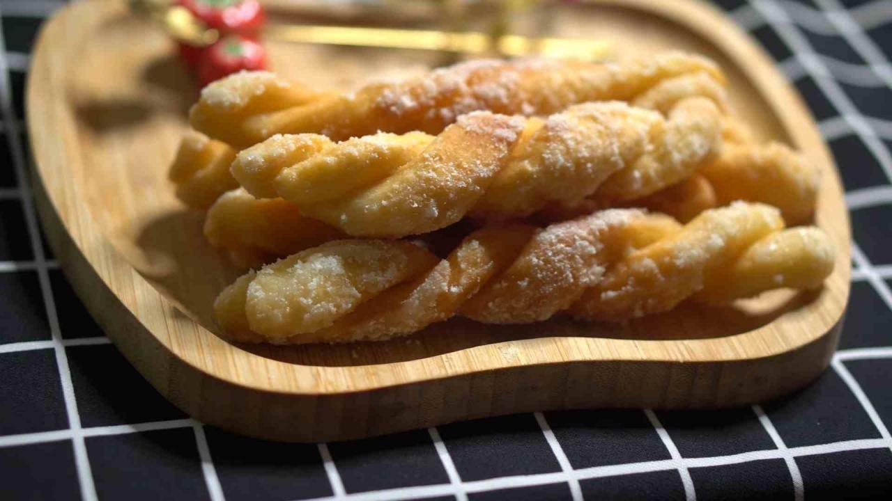 Cách làm quẩy nóng mềm